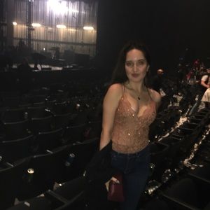 Meet your Posher, Fatima